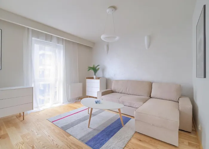 Gasiorowskich Beige By Bookinghost